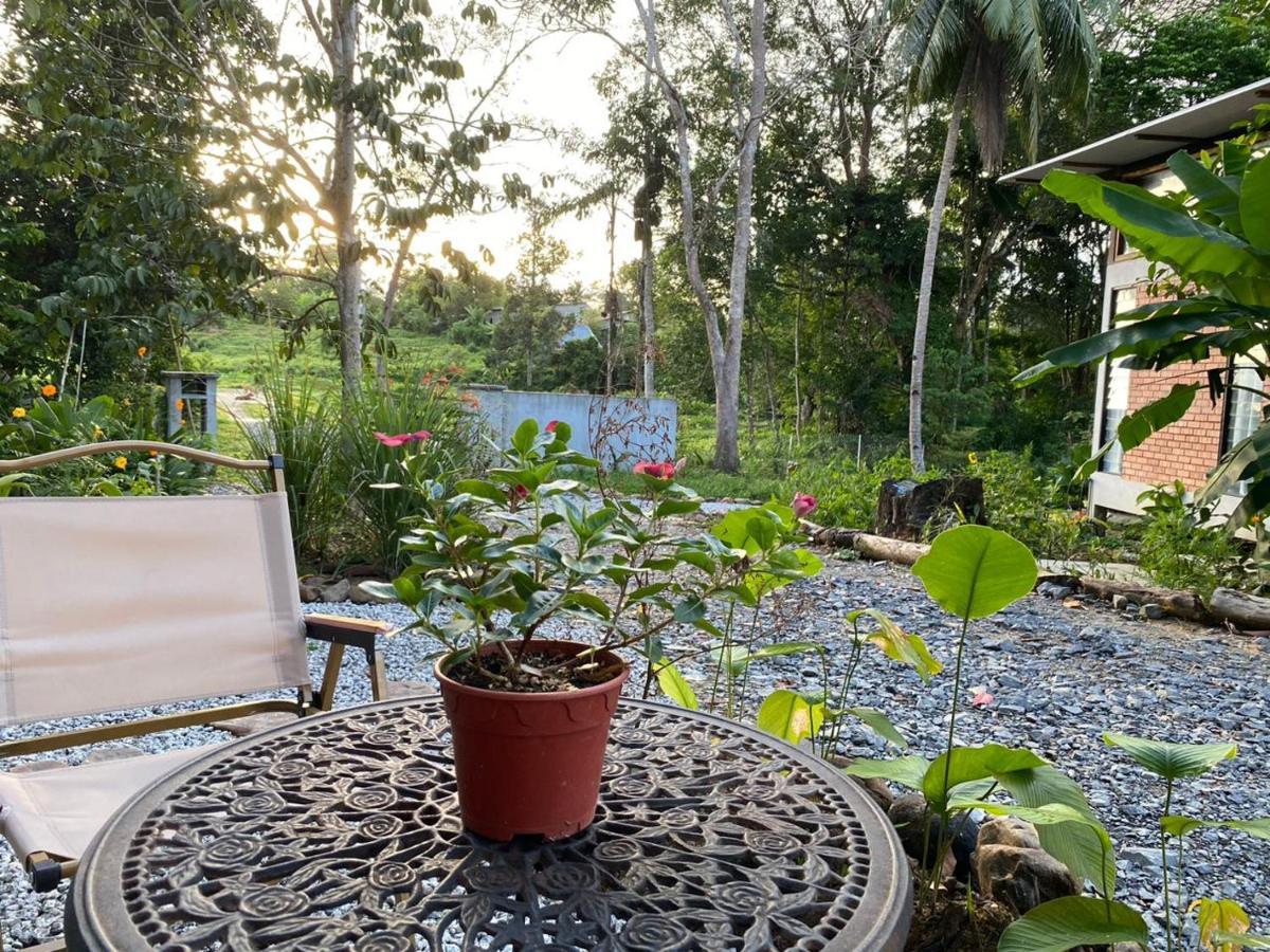 Kebun Lisdtari Farmstay Air Hangat Екстер'єр фото